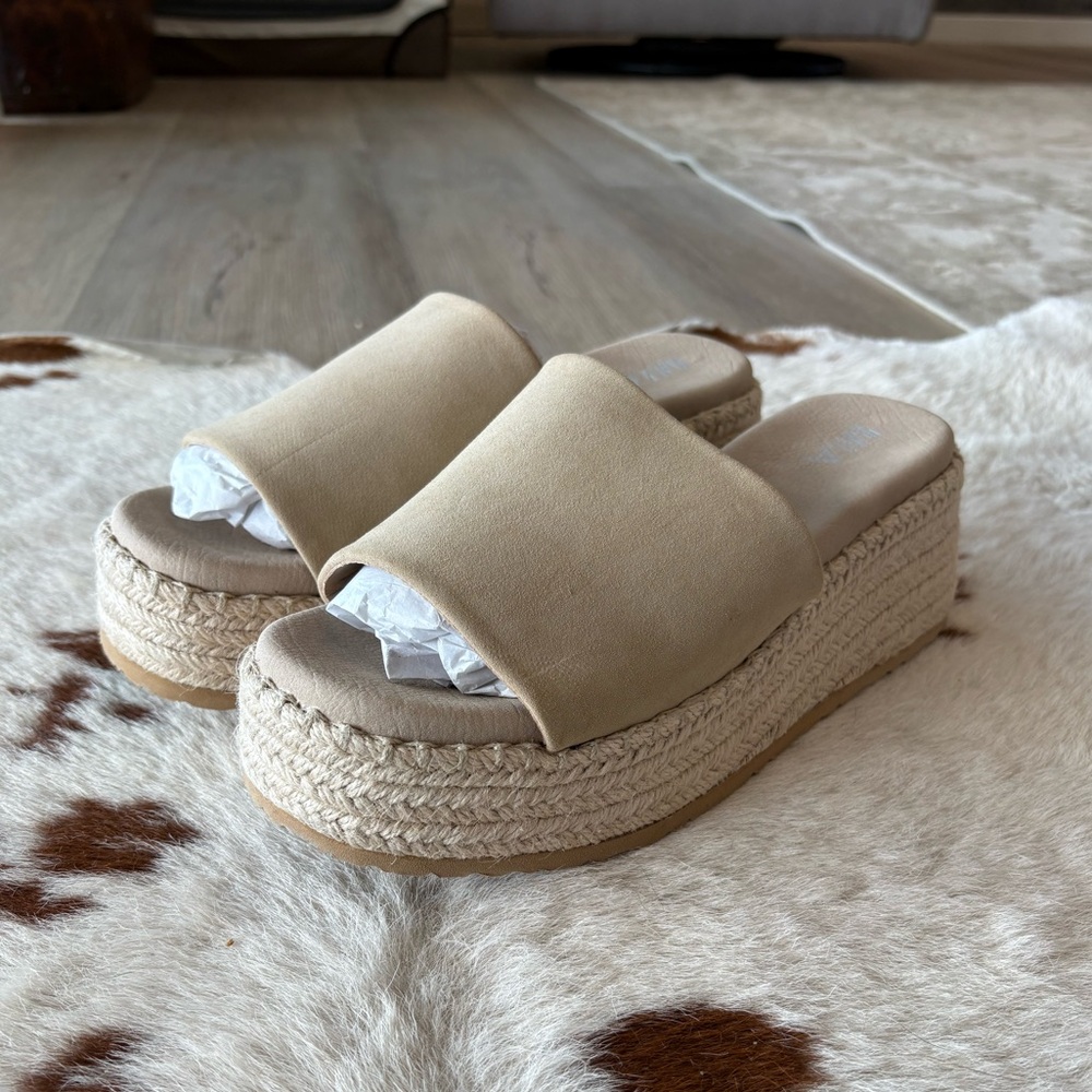 MIA Freyja Platform Wedge Sandals